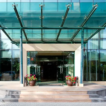 Hotel Hill 4*