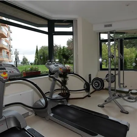 Hill Hotel 4*