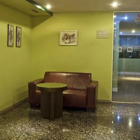Hotel Hill 4*