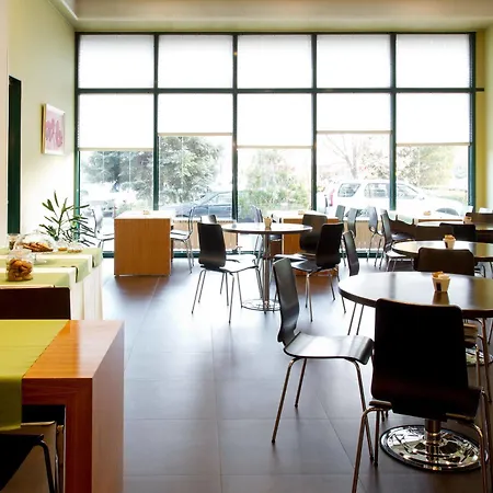 Hill Hotel 4*