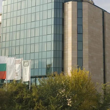 Ξενοδοχείο Hill 4*
